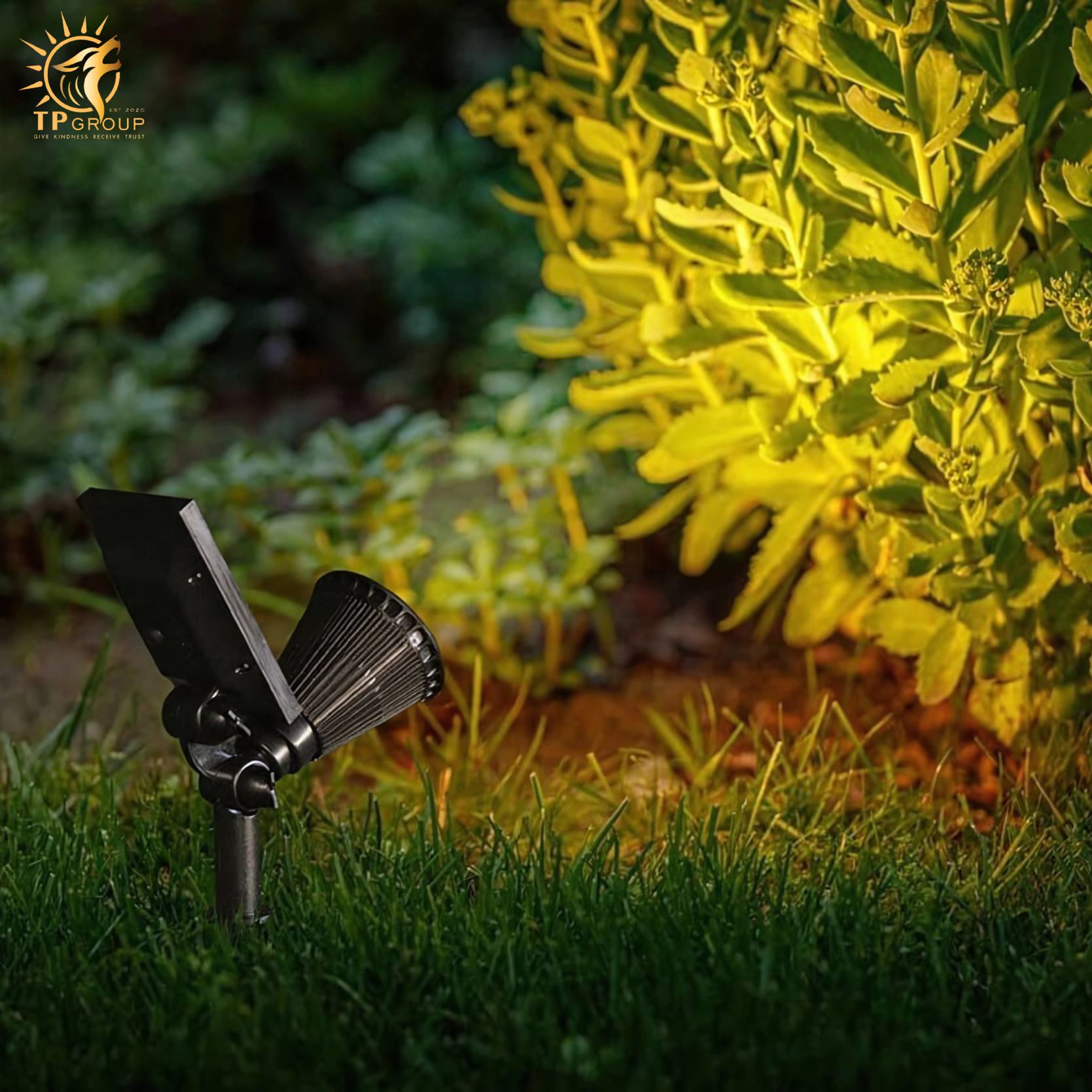 Đèn cắm cỏ hình chóp năng lượng mặt trời WK7723 5 Đèn cắm cỏ hình chóp năng lượng mặt trời WK7723 - Hình ảnh 5