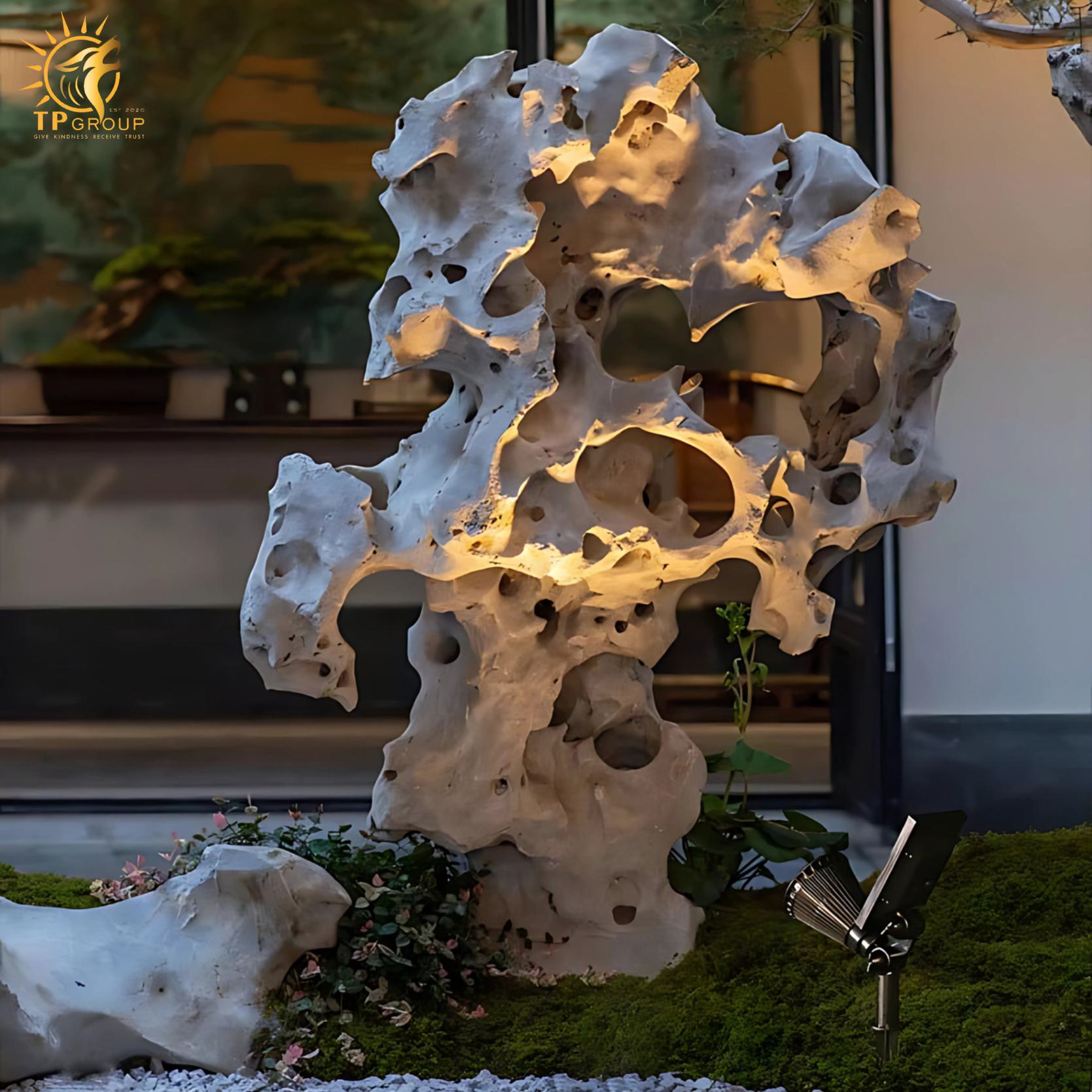 Đèn cắm cỏ hình chóp năng lượng mặt trời WK7723 7 Đèn cắm cỏ hình chóp năng lượng mặt trời WK7723 - Hình ảnh 7