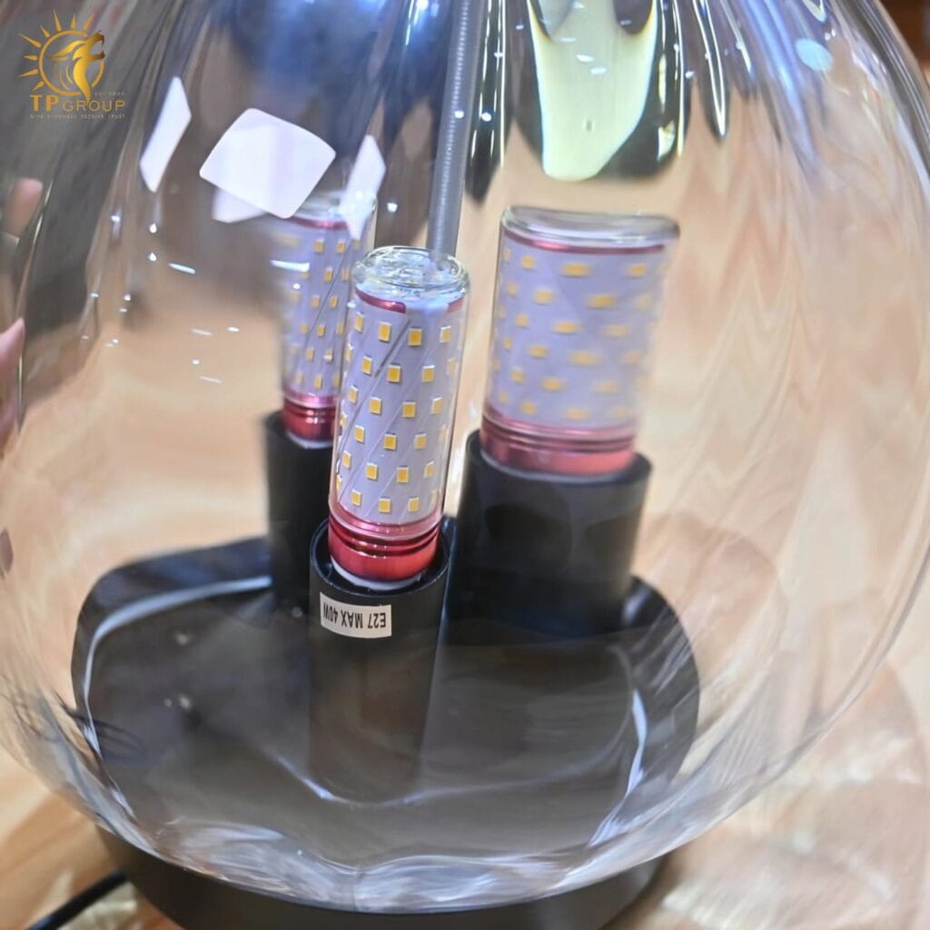 Den chum thuy tinh trang tri sanh biet thu LGA154 11