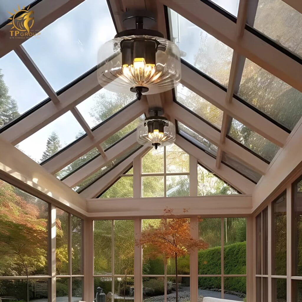 Den chum thuy tinh trang tri sanh biet thu LGA154 4