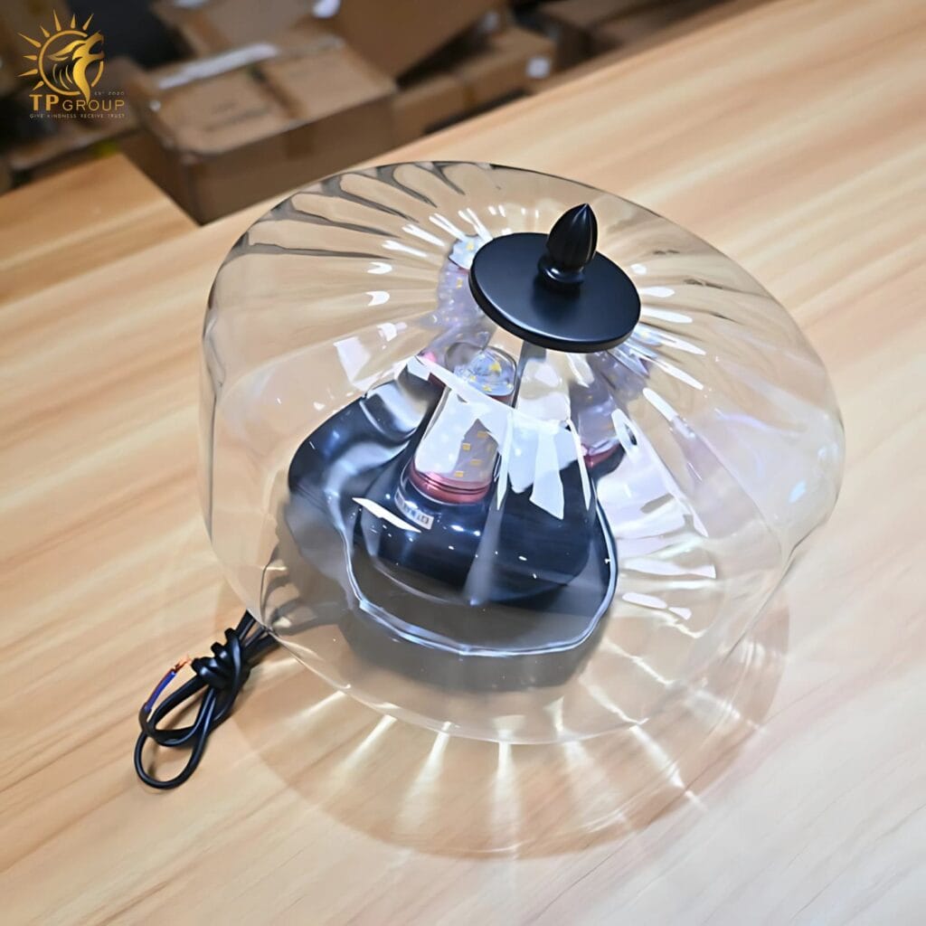 Den chum thuy tinh trang tri sanh biet thu LGA154 9