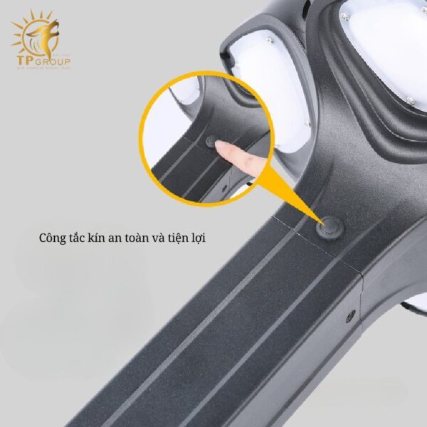 Đèn cột chiếu sáng lối đi năng lượng mặt trời KE2804