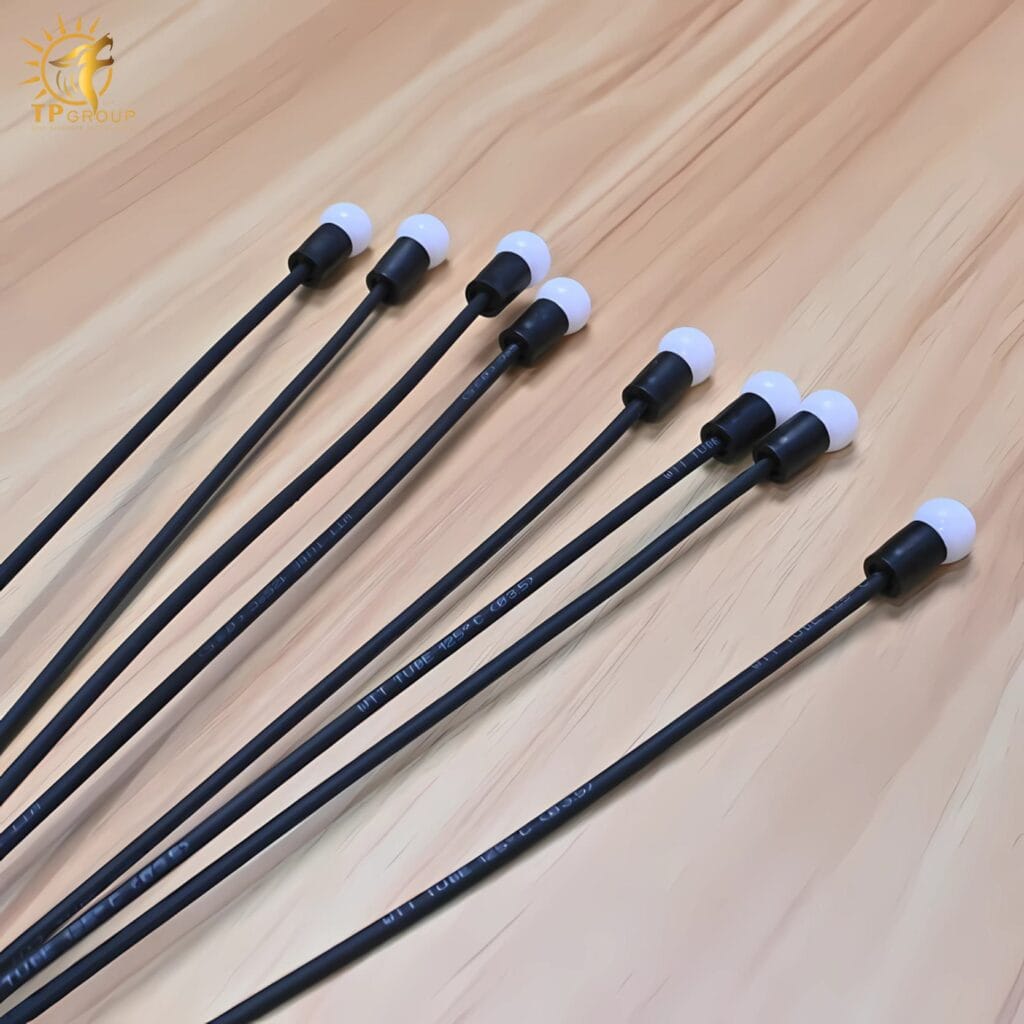 Đèn đom đóm trang trí sân vườn năng lượng mặt trời ZX9027 