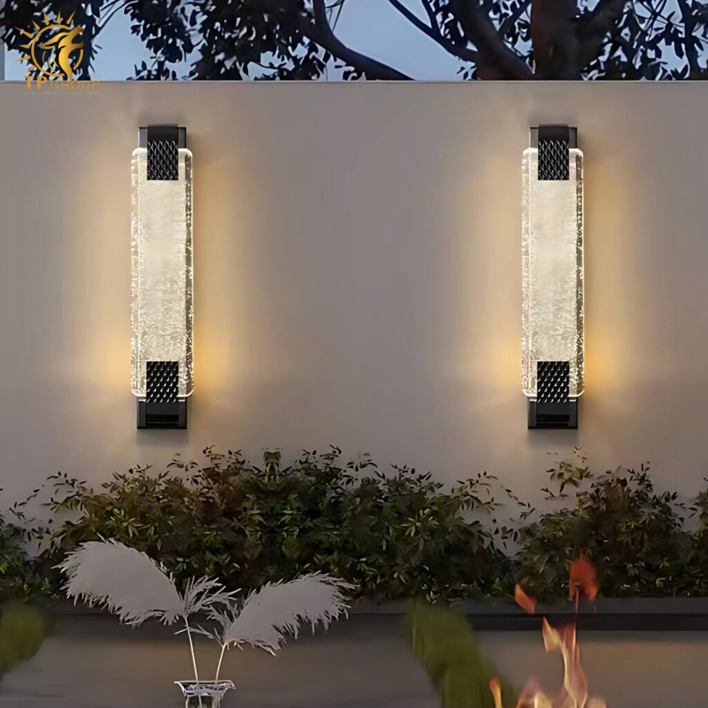 Đèn gắn tường decor sân vườn pha lê bóng nước SQB08