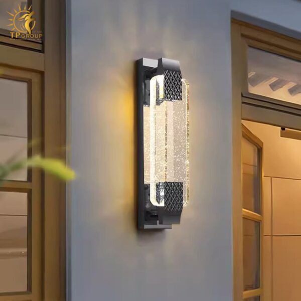 Đèn gắn tường decor sân vườn pha lê bóng nước SQB08