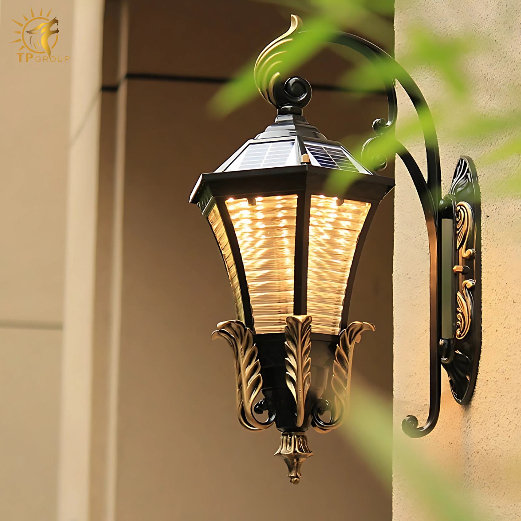 Đèn tường năng lượng mặt trời cổ điển Châu Âu WK6055