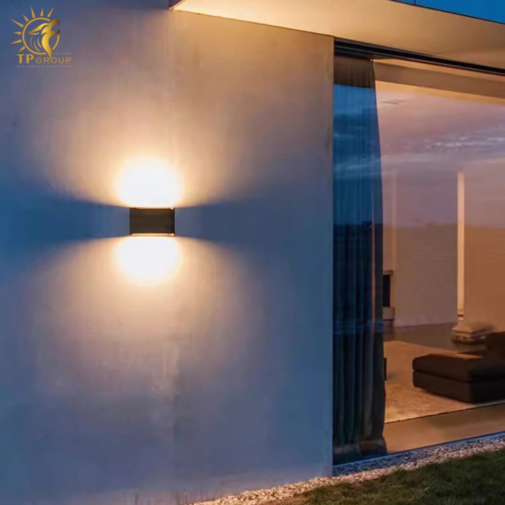 Đèn tường ngoài trời 2 đầu xoay 270 độ hiện đại ACM288 12 Đèn tường ngoài trời 2 đầu xoay 270 độ hiện đại ACM288