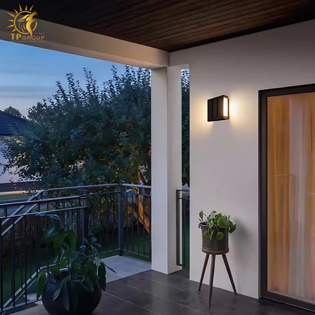 Đèn tường ngoài trời 2 đầu xoay 270 độ hiện đại ACM288 16 Đèn tường ngoài trời 2 đầu xoay 270 độ hiện đại ACM288