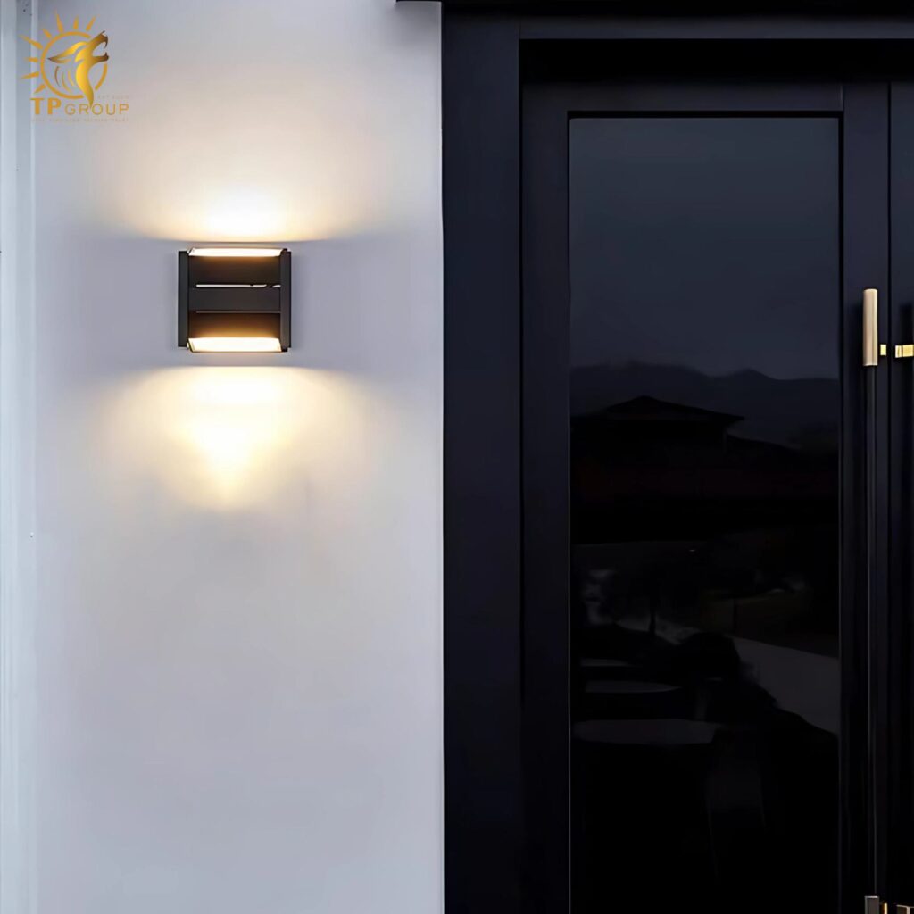 Đèn tường ngoài trời 2 đầu xoay 270 độ hiện đại ACM288 17 Đèn tường ngoài trời 2 đầu xoay 270 độ hiện đại ACM288