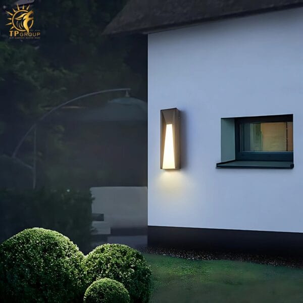 Đèn tường ngoài trời cho biệt thự công viên P7905 - Hình ảnh 10