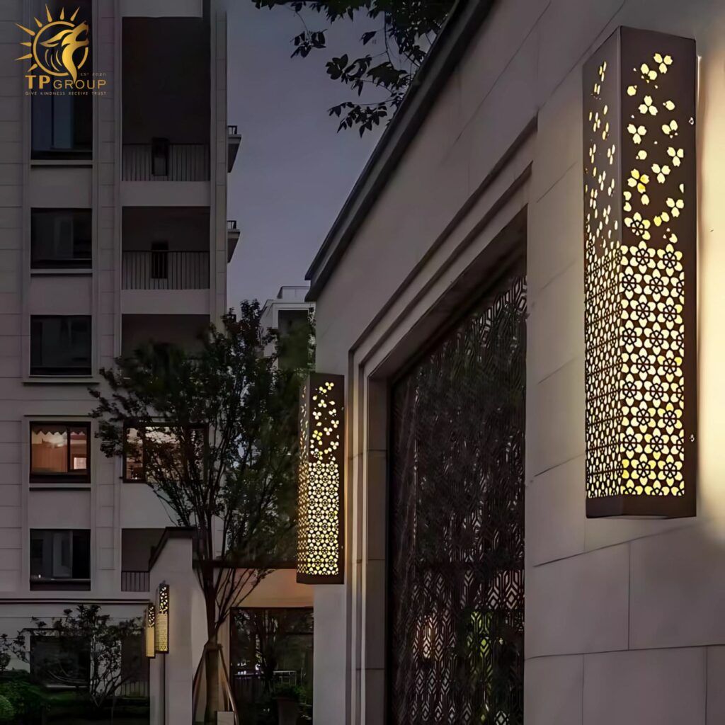 Đèn tường ngoài trời trang trí cánh hoa bay ACM328 13 Đèn tường ngoài trời trang trí cánh hoa bay ACM328