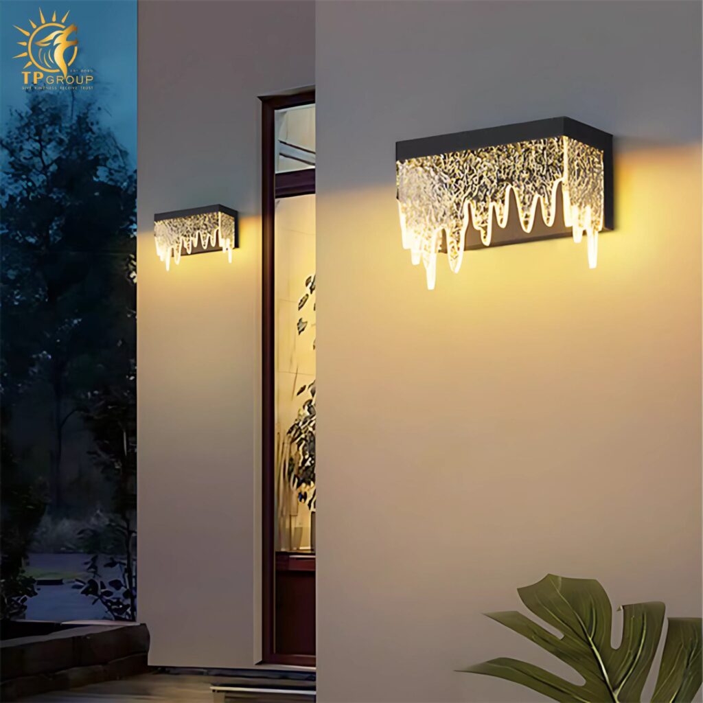 Đèn tường thác nước năng lượng mặt trời HD7401