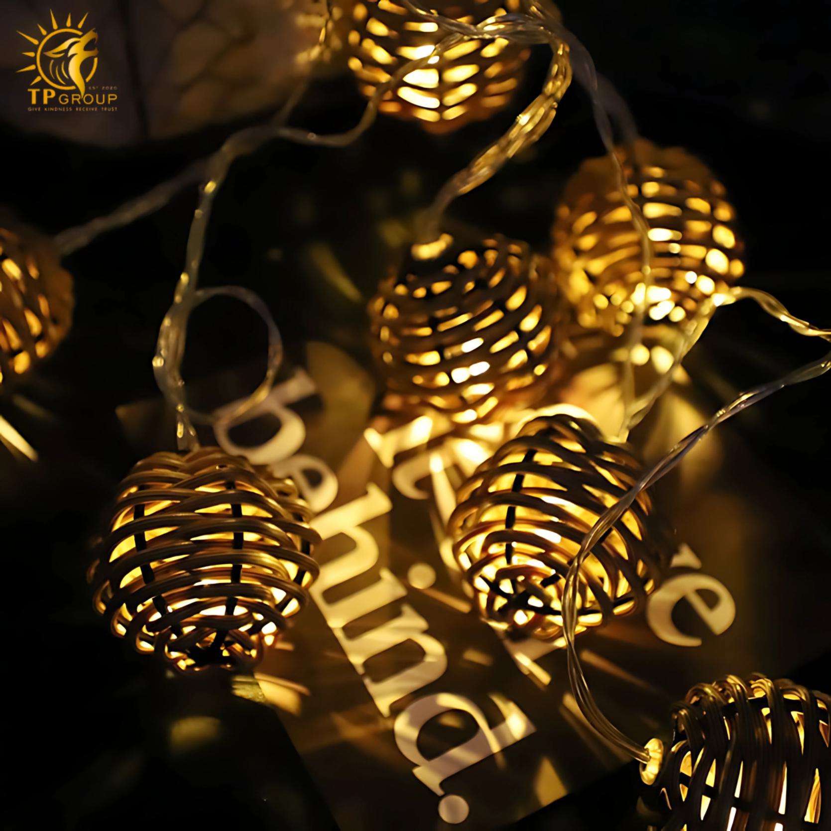 Dây đèn LED trái thông decor tiệc sân vườn ZX6510 5 Dây đèn LED trái thông decor tiệc sân vườn ZX6510