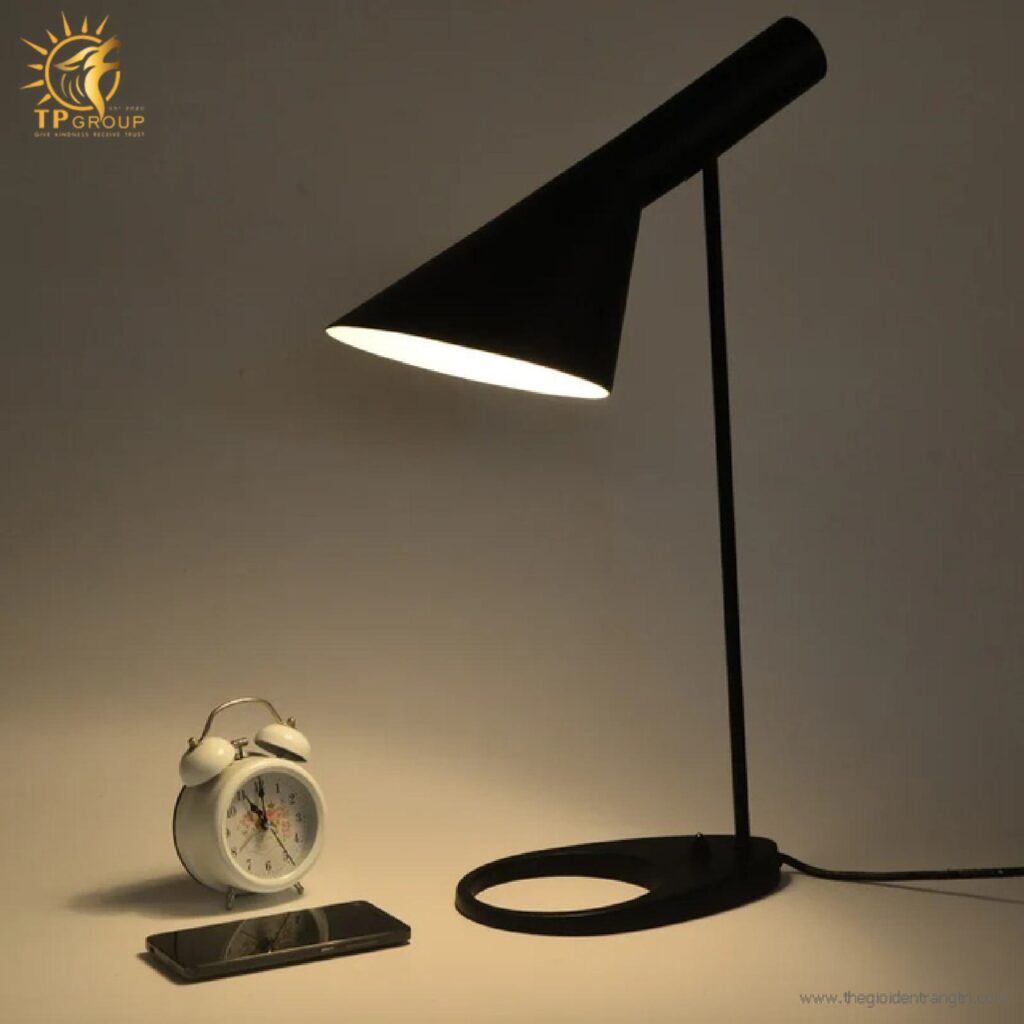 Đèn bàn trang trí DB16