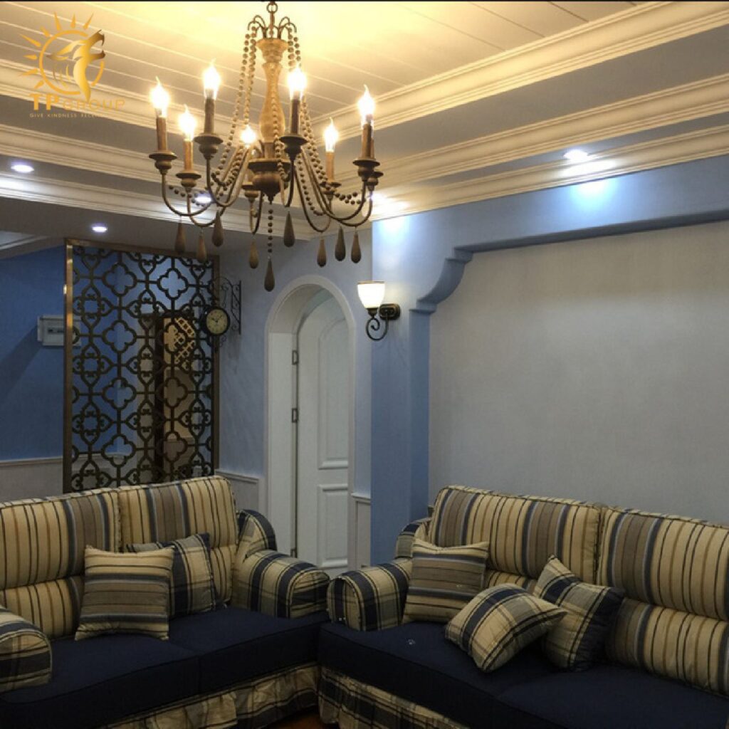 Đèn chùm phòng khách cổ điển Mỹ sắt gỗ nguyên khối cổ điển TPDC003 33 Đèn chùm phòng khách cổ điển Mỹ sắt gỗ nguyên khối cổ điển TPDC003