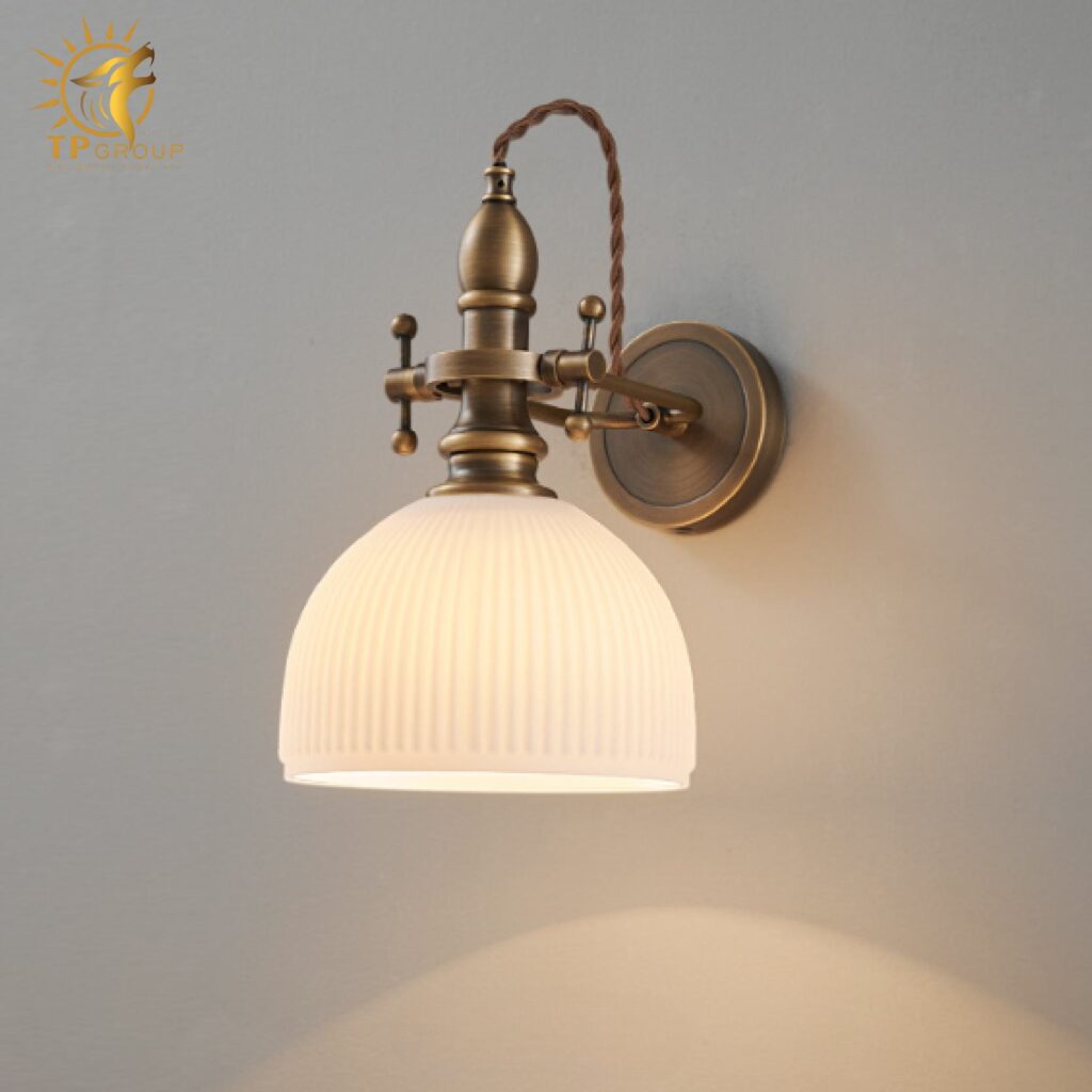 Đèn ngủ đầu giường thủy tinh phòng ngủ hiện đại TPDV005 18 Đèn ngủ đầu giường thủy tinh phòng ngủ hiện đại TPDV005