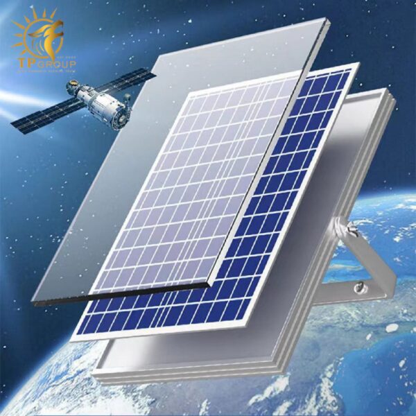 Đèn pha năng lượng mặt trời mới gắn tường ngoài trời chống thấm nước TPNLMT002