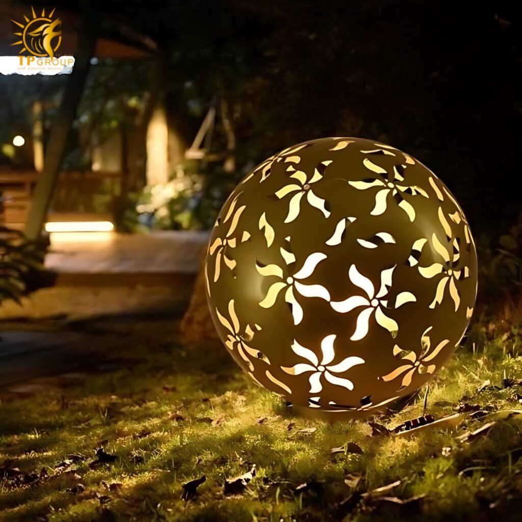 Đèn quả cầu kim loại trang trí vườn sinh động D0122 15 Đèn quả cầu kim loại trang trí vườn sinh động D0122