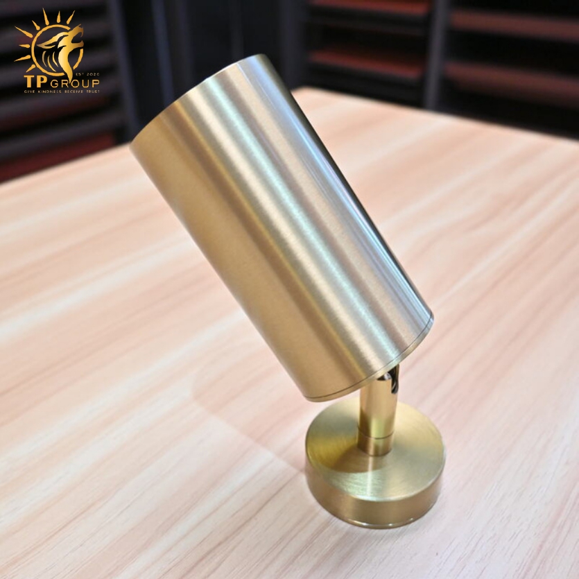 Đèn rọi đa năng phong cách công nghiệp HX052 8 Đèn rọi đa năng phong cách công nghiệp HX052