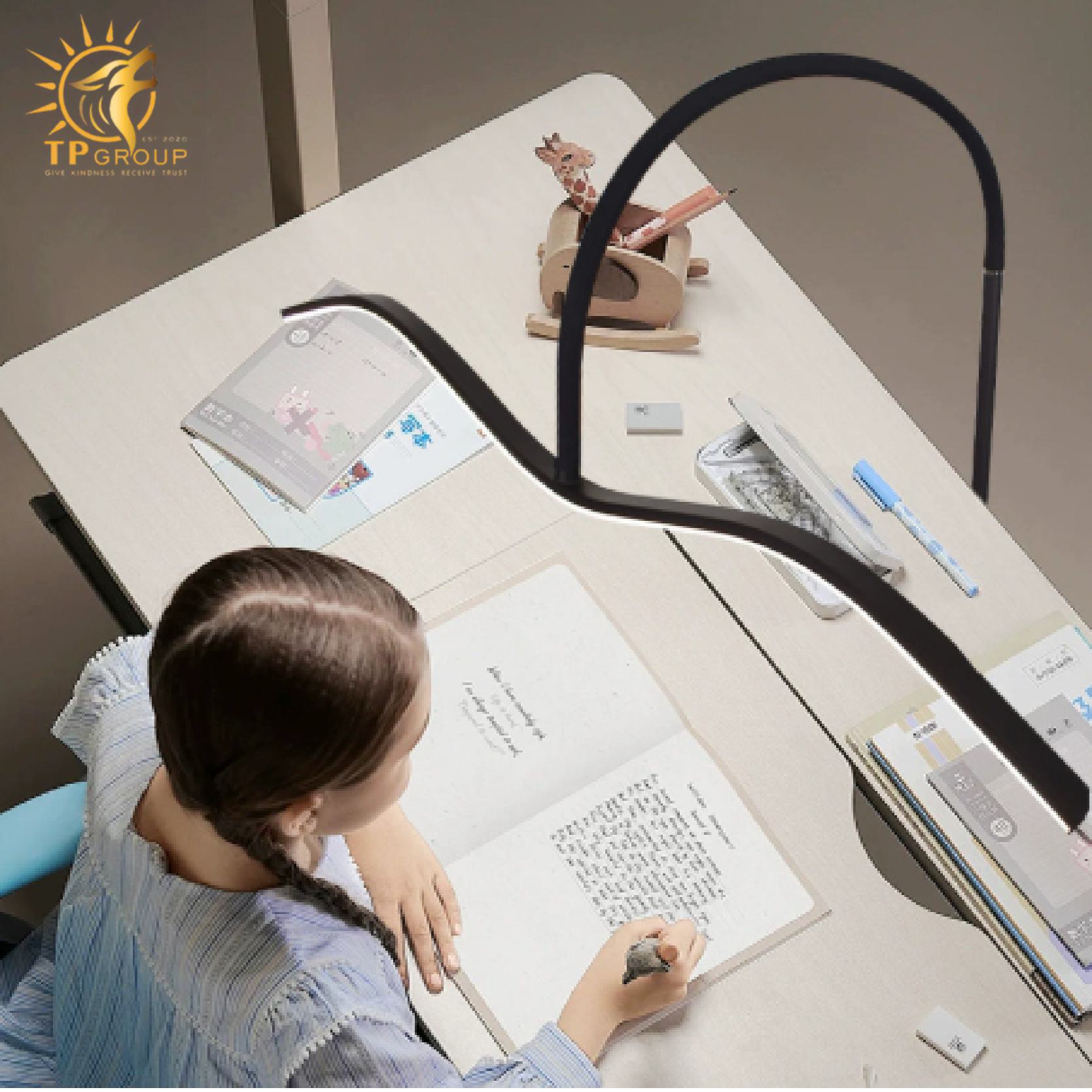 Đèn sàn bảo vệ mắt toàn phổ thiết kế Bắc Âu tối giản TPDS004 4 Đèn sàn bảo vệ mắt toàn phổ thiết kế Bắc Âu tối giản TPDS004