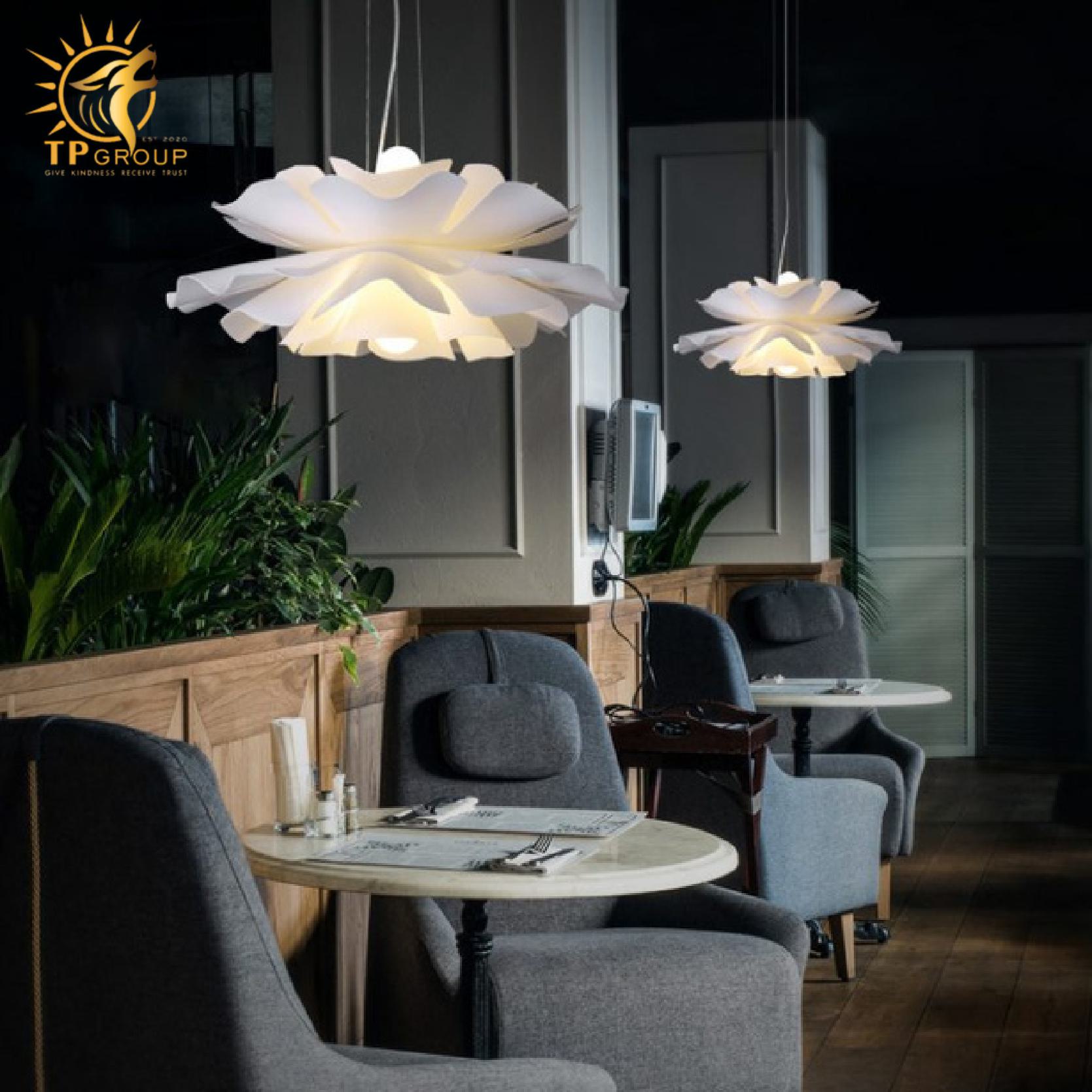 Đèn thả trần hình hoa bằng nhựa ABS XL8013 4 Đèn thả trần hình hoa bằng nhựa ABS XL8013