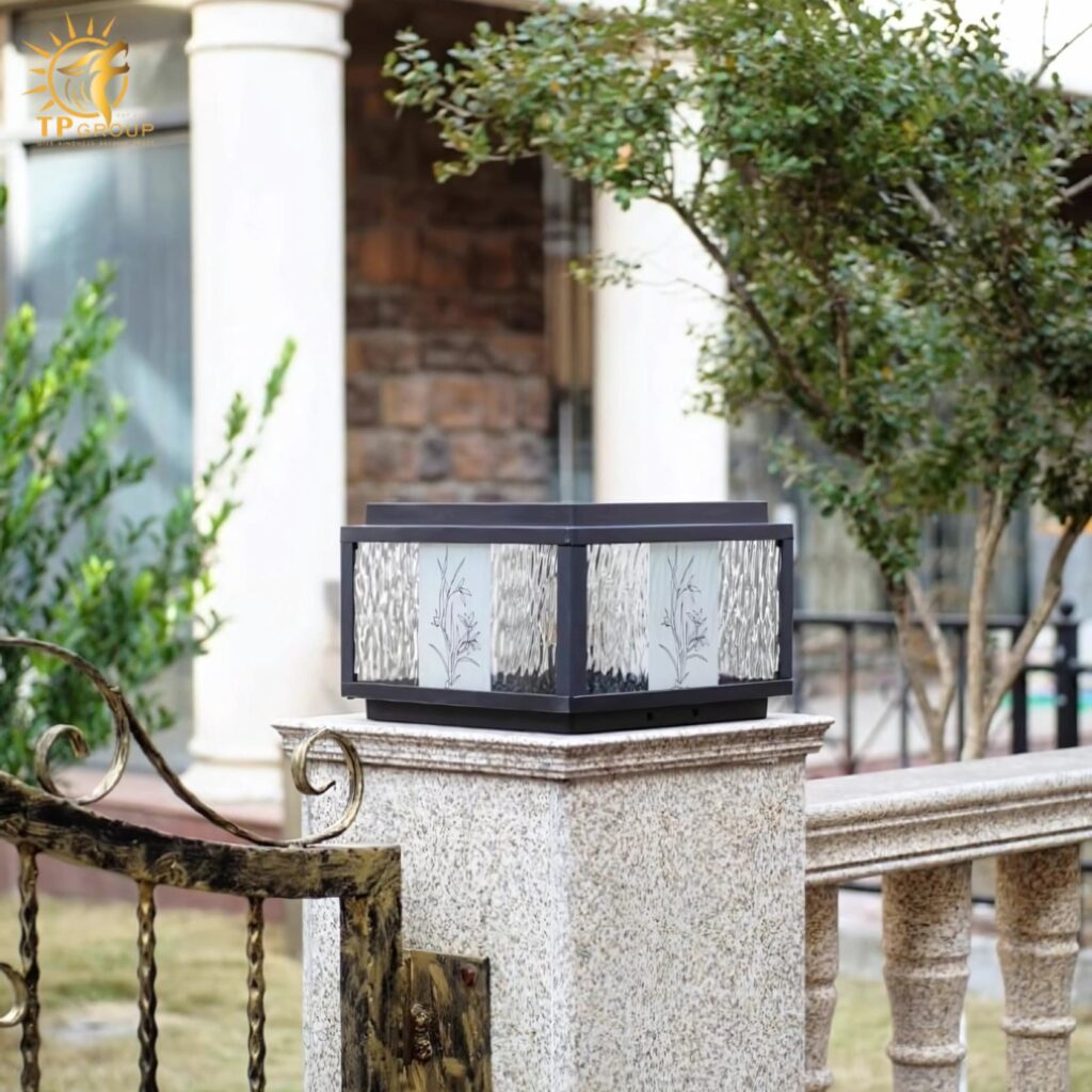 Đèn trụ cổng decor họa tiết hoa tóc tiên ZTD135
