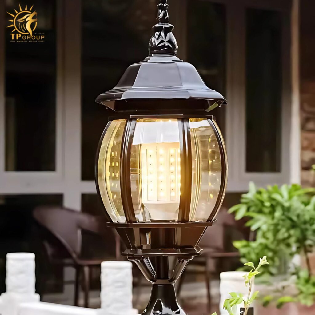 Đèn trụ cổng trang trí biệt thự tân cổ điển KL3269