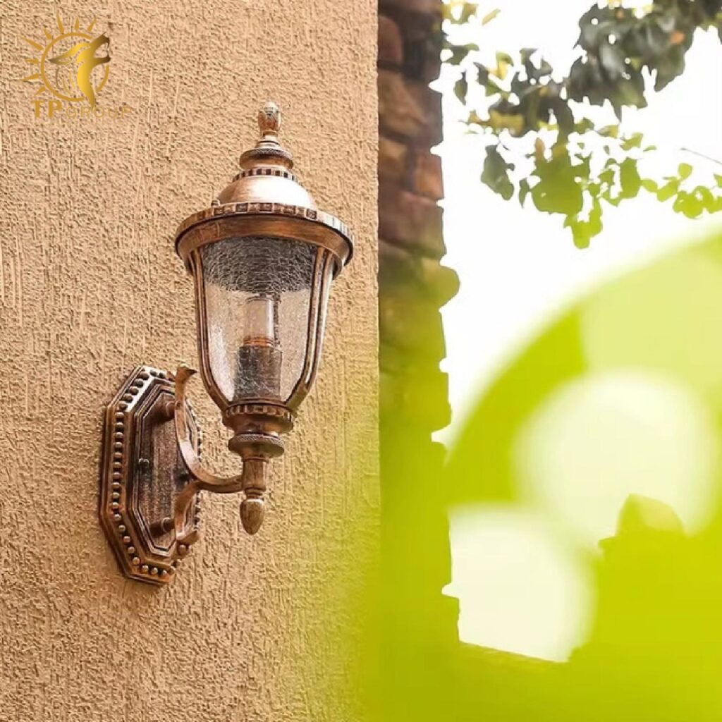 Đèn tường cổ điển trang trí mái hiên tiền sảnh BD072 11 Đèn tường cổ điển trang trí mái hiên tiền sảnh BD072