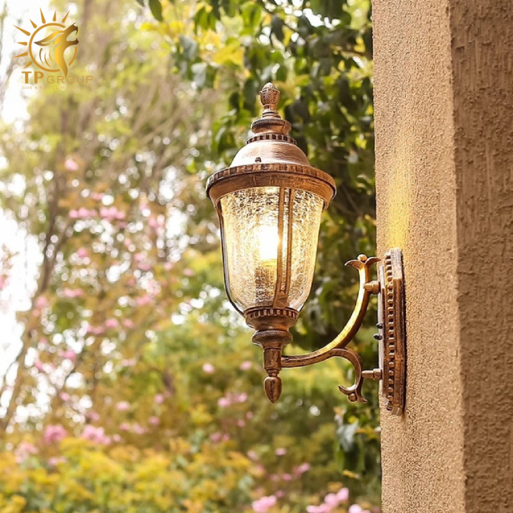 Đèn tường cổ điển trang trí mái hiên tiền sảnh BD072 4 Đèn tường cổ điển trang trí mái hiên tiền sảnh BD072