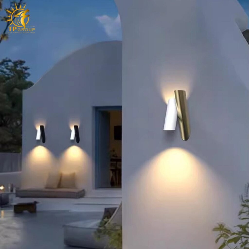 Đèn tường hai đầu chống nước decor ngoài trời BKB094