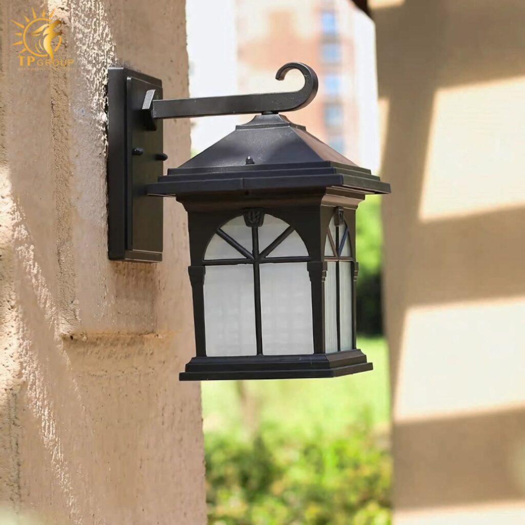 Đèn tường ngoài trời cổ điển trang trí mái vòm BD167 13 Đèn tường ngoài trời cổ điển trang trí mái vòm BD167