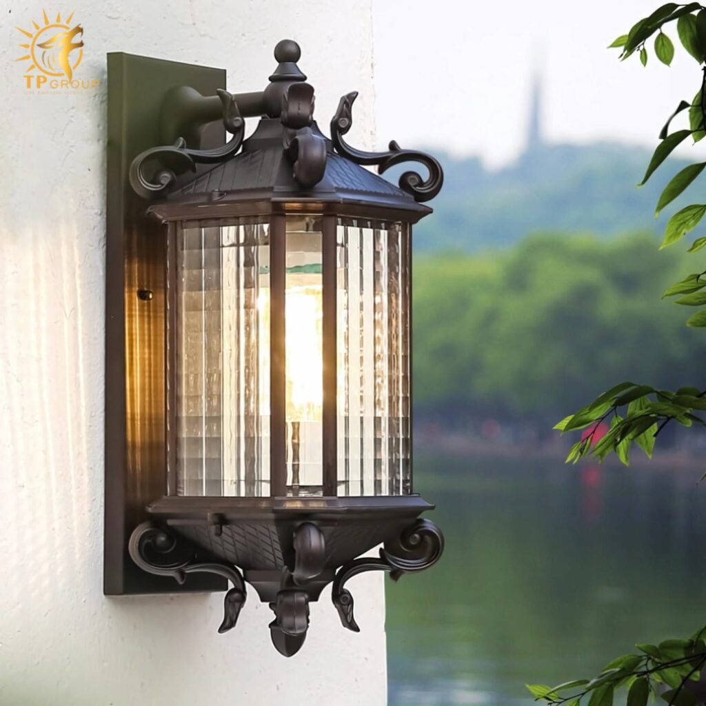 Đèn tường ngoài trời hành lang biệt thự cổ điển KL5832