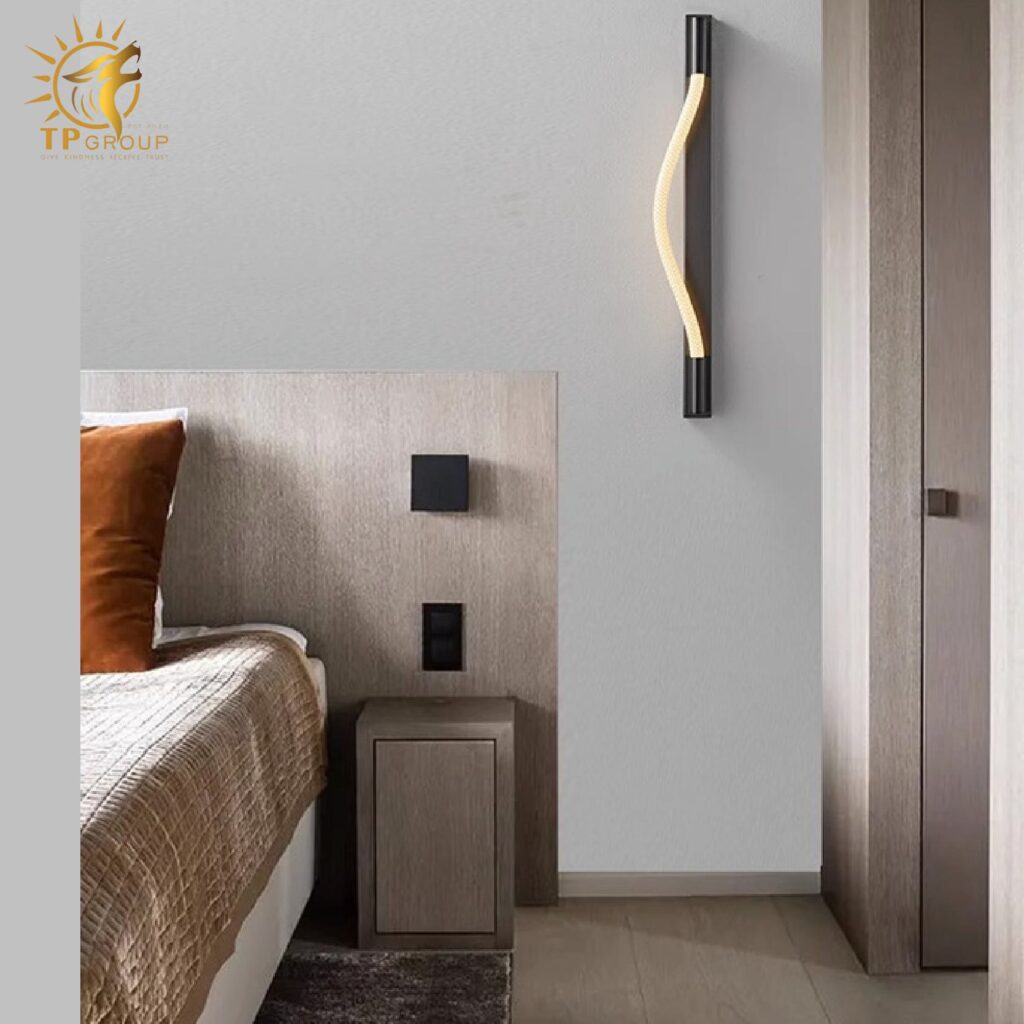Đèn tường phòng ngủ tối giản hiện đại phong cách Bắc Âu sáng tạo đèn dài mềm mại bằng silicon một dòng TPDT004