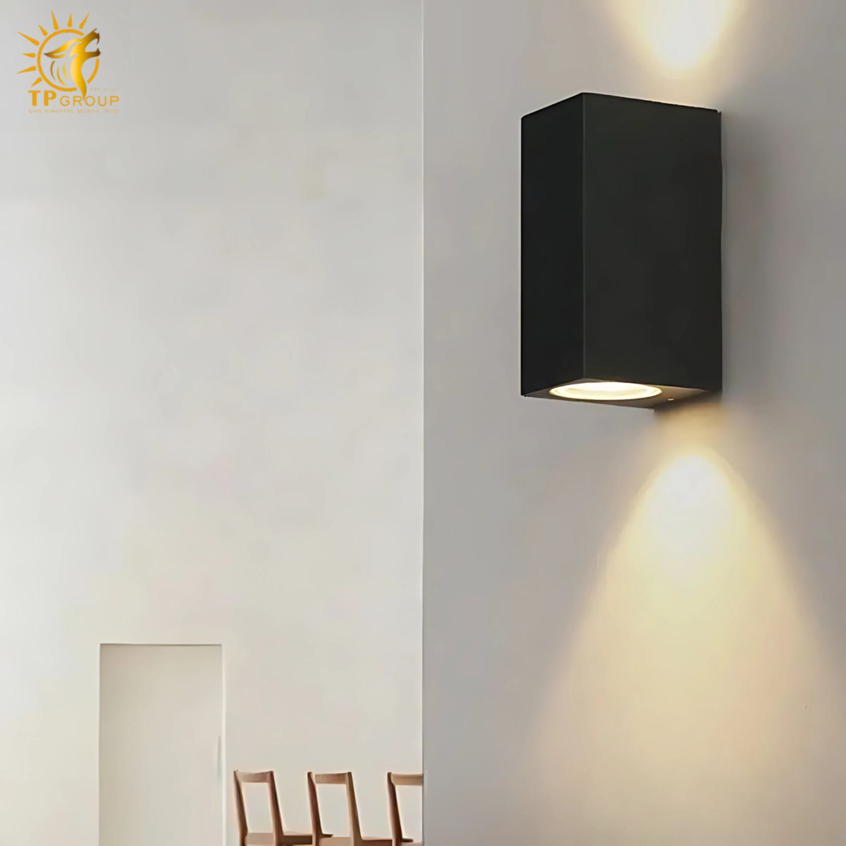 Đèn tường ngoài trời TPG-VNT027 2 Đèn tường ngoài trời TPG-VNT027