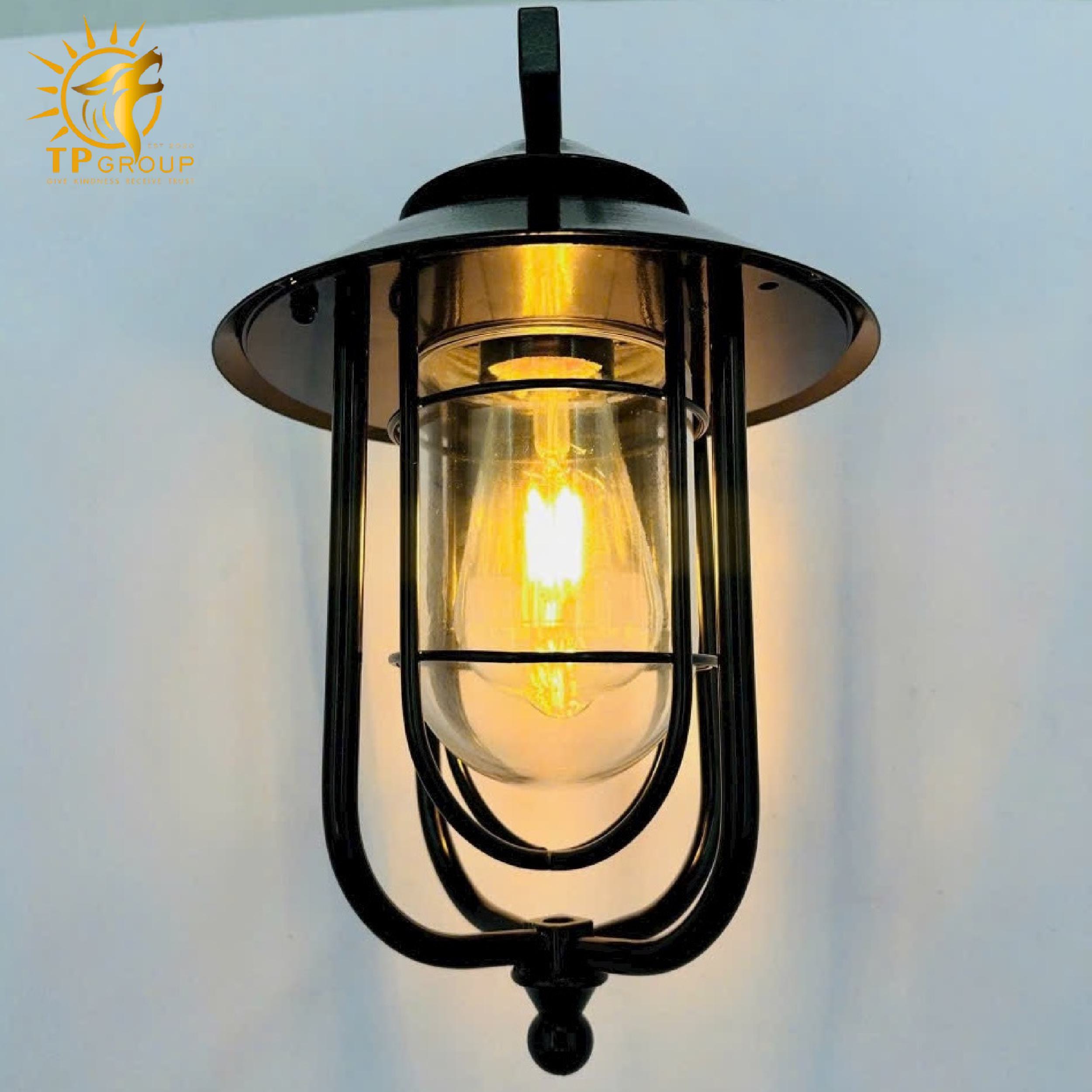 Đèn chụp ngoài trời cổ điển gắn tường VNT865 3 Đèn chụp ngoài trời cổ điển gắn tường VNT865