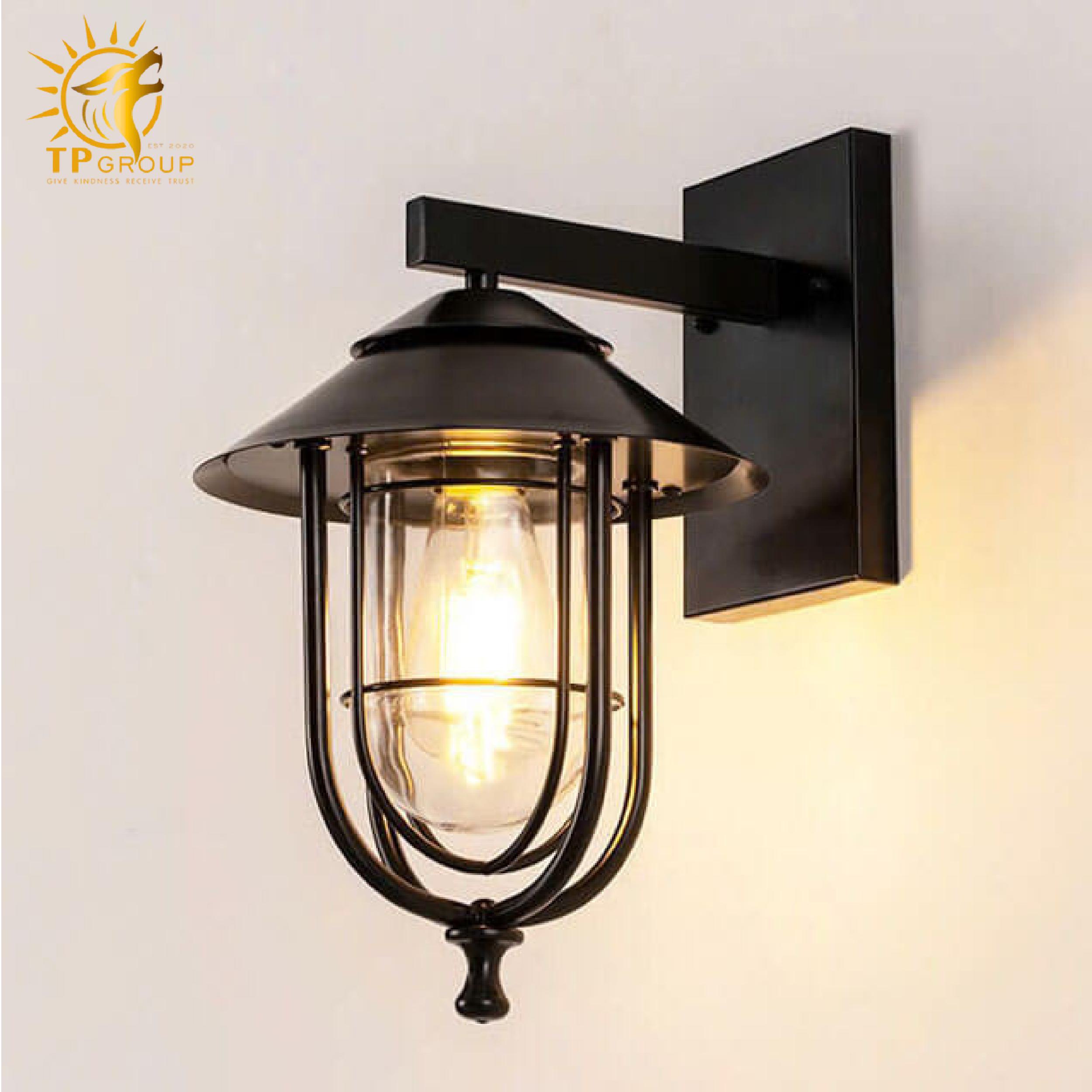 Đèn chụp ngoài trời cổ điển gắn tường VNT865 4 Đèn chụp ngoài trời cổ điển gắn tường VNT865 - Hình ảnh 4