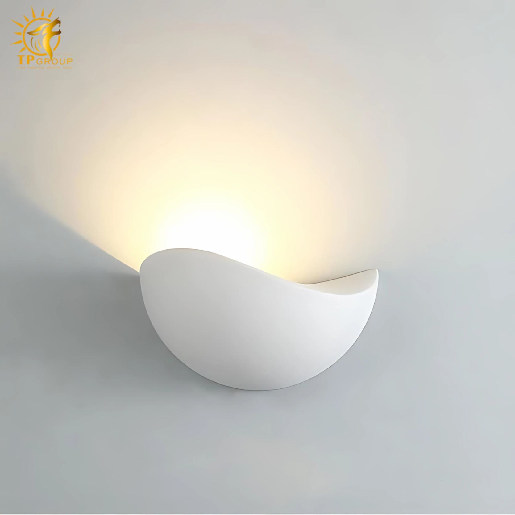 Đèn hắt tường kiểu dáng hiện đại MB8341 8 Đèn hắt tường kiểu dáng hiện đại MB8341