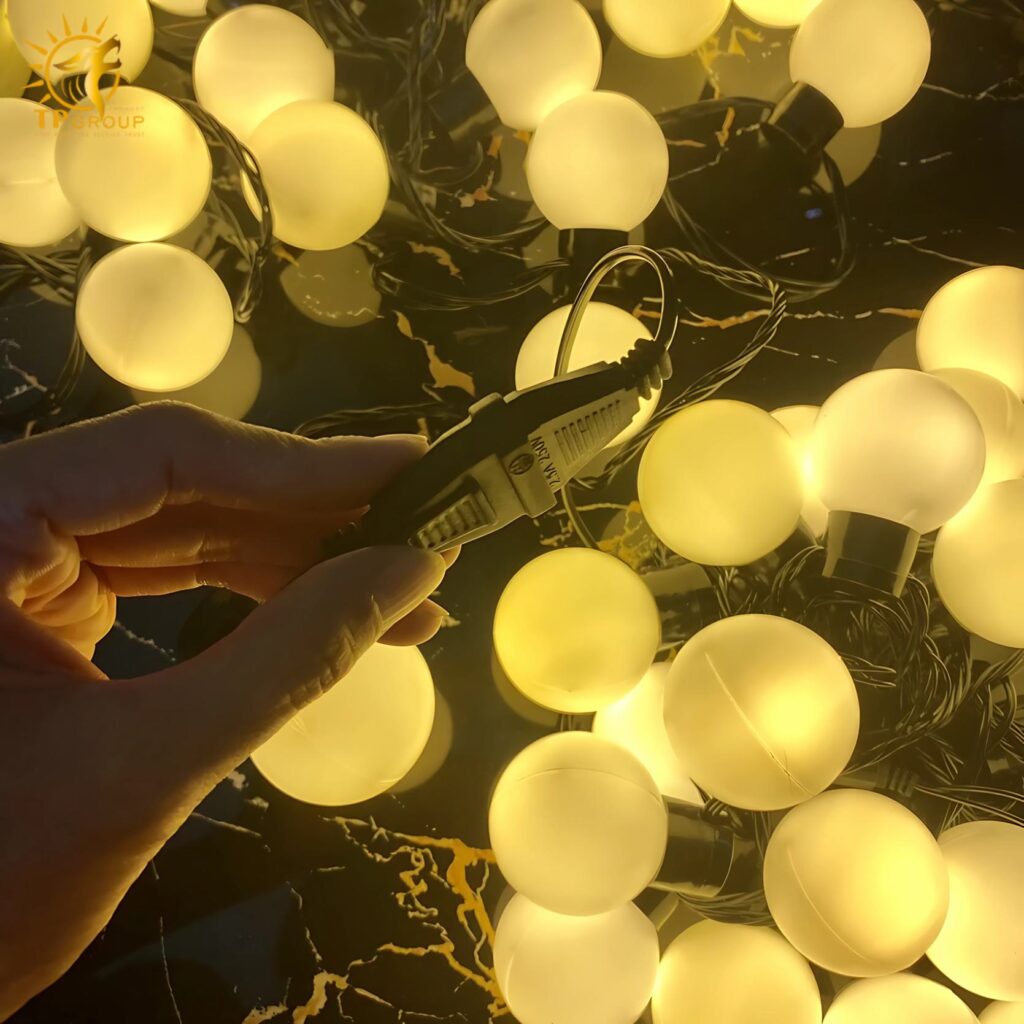 Dây Đèn LED Chớp Bi Đục 13 Dây Đèn LED Chớp Bi Đục