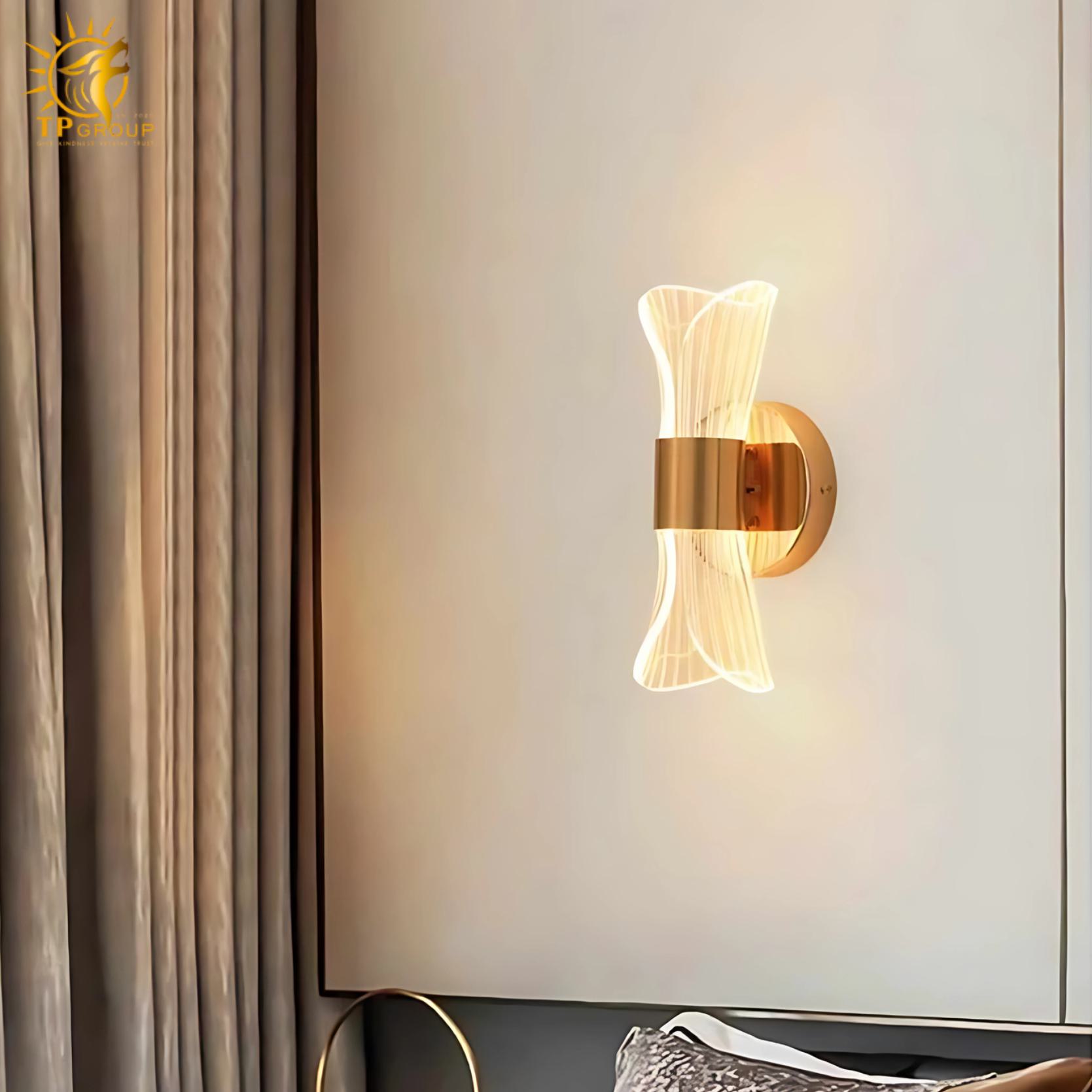 Đèn tường LED TPG-AC42136