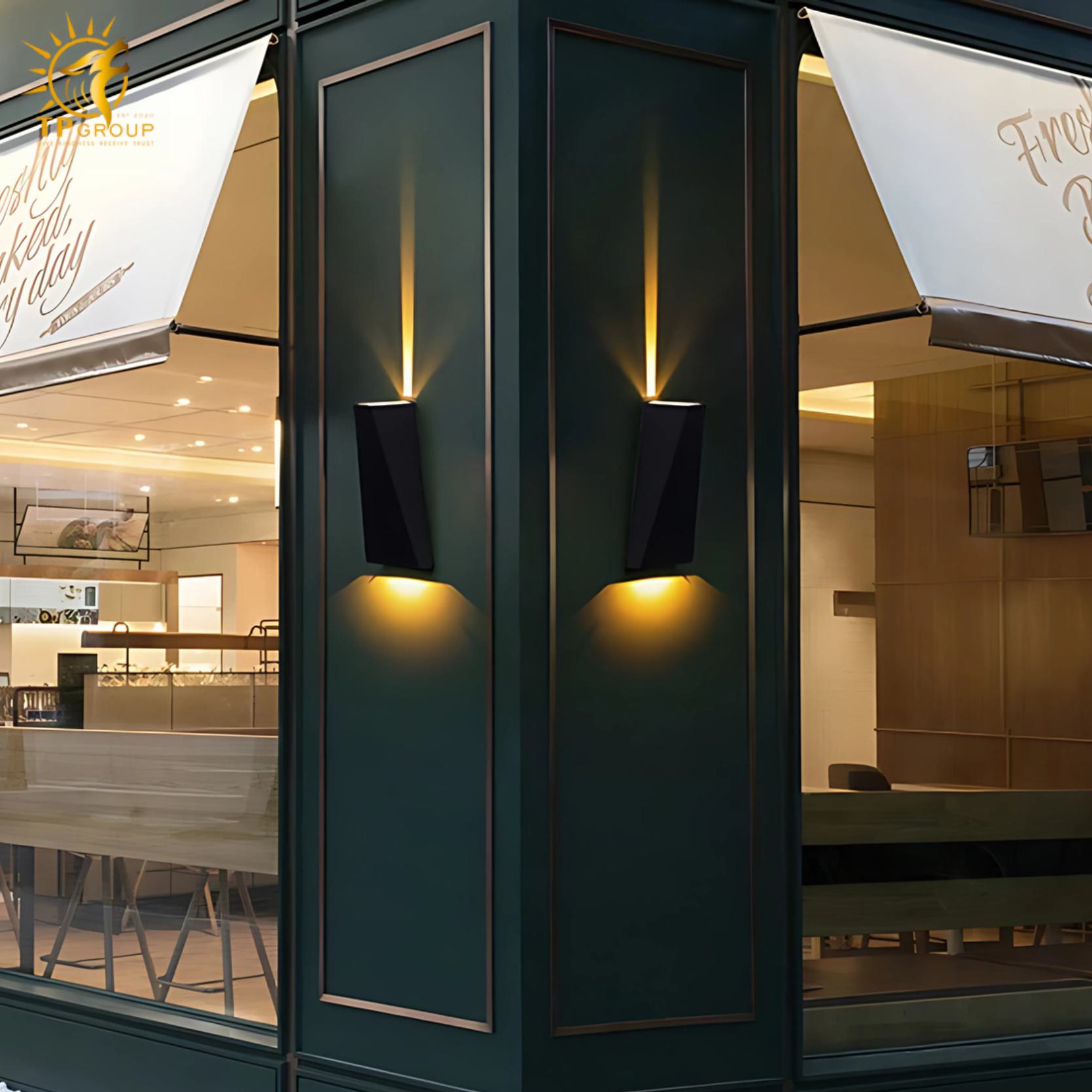 Đèn tường ngoài trời hiện đại TPG-VNT2205 5 Đèn tường ngoài trời hiện đại TPG-VNT2205