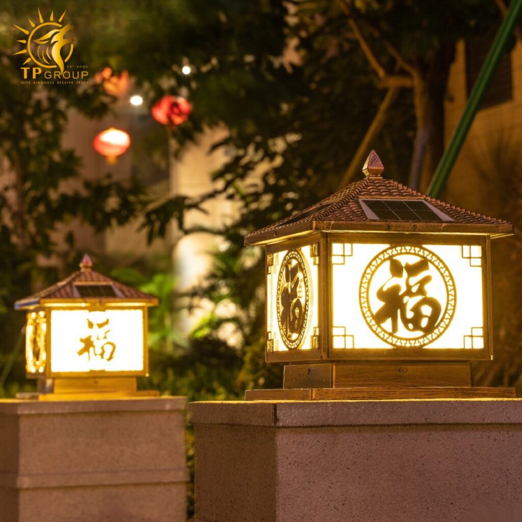 Đèn trụ cổng năng lượng mặt trời TP004 15 Đèn trụ cổng năng lượng mặt trời TP004