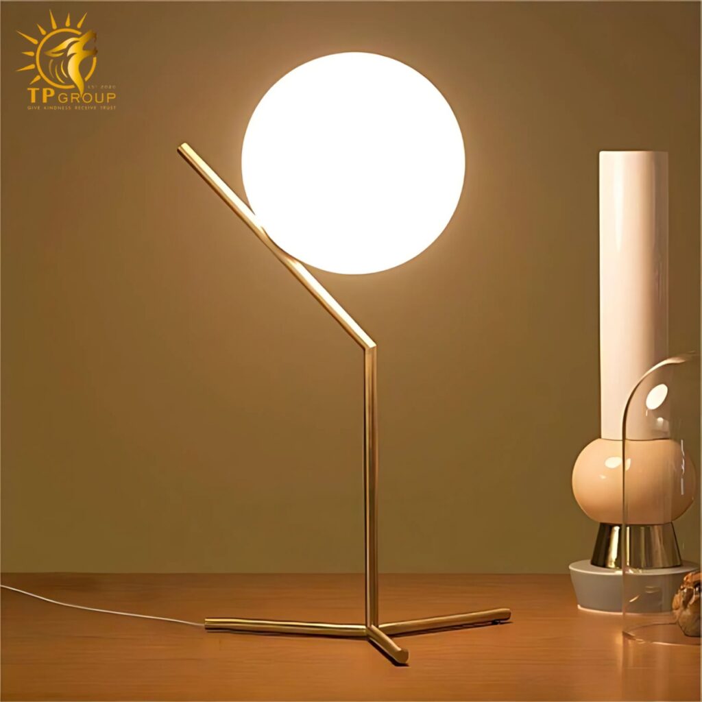 Đèn để bàn chao thủy tinh DBK02A 