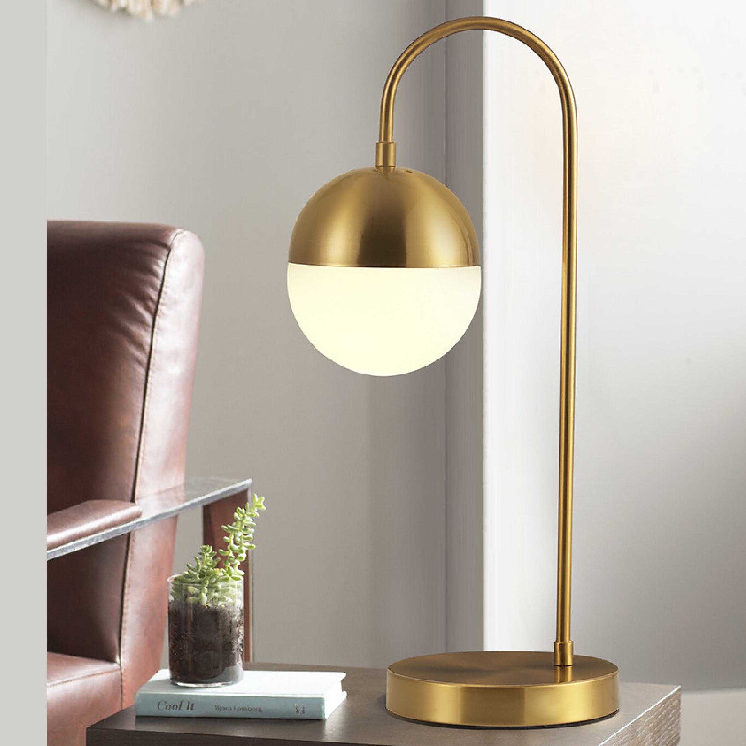 Đèn để bàn hiện đại DB600 3 Đèn để bàn hiện đại DB600