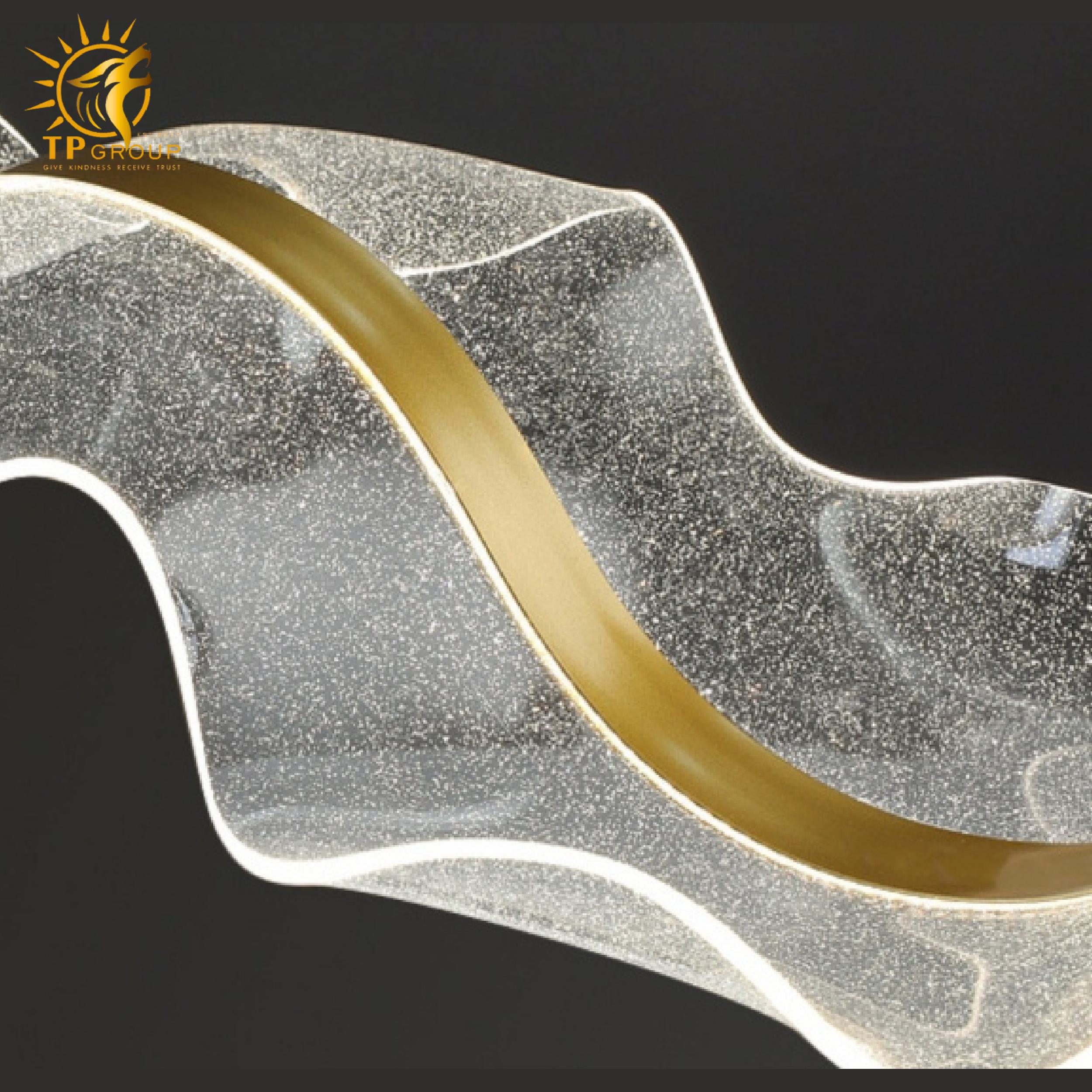 Đèn thả uốn lượn THD141 8 Đèn thả uốn lượn THD141