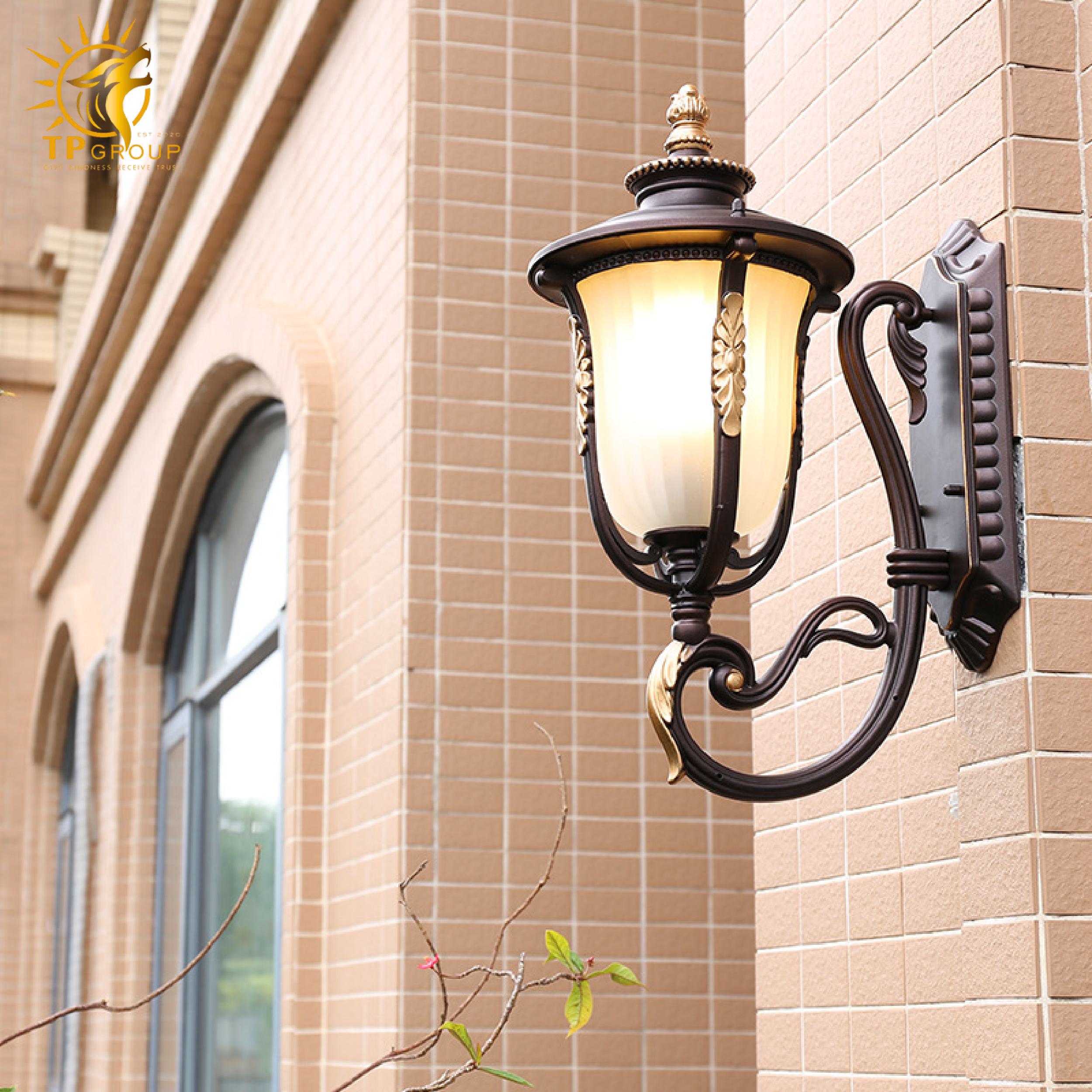 Đèn vách ngoài trời cổ điển 0148 4 Đèn vách ngoài trời cổ điển 0148