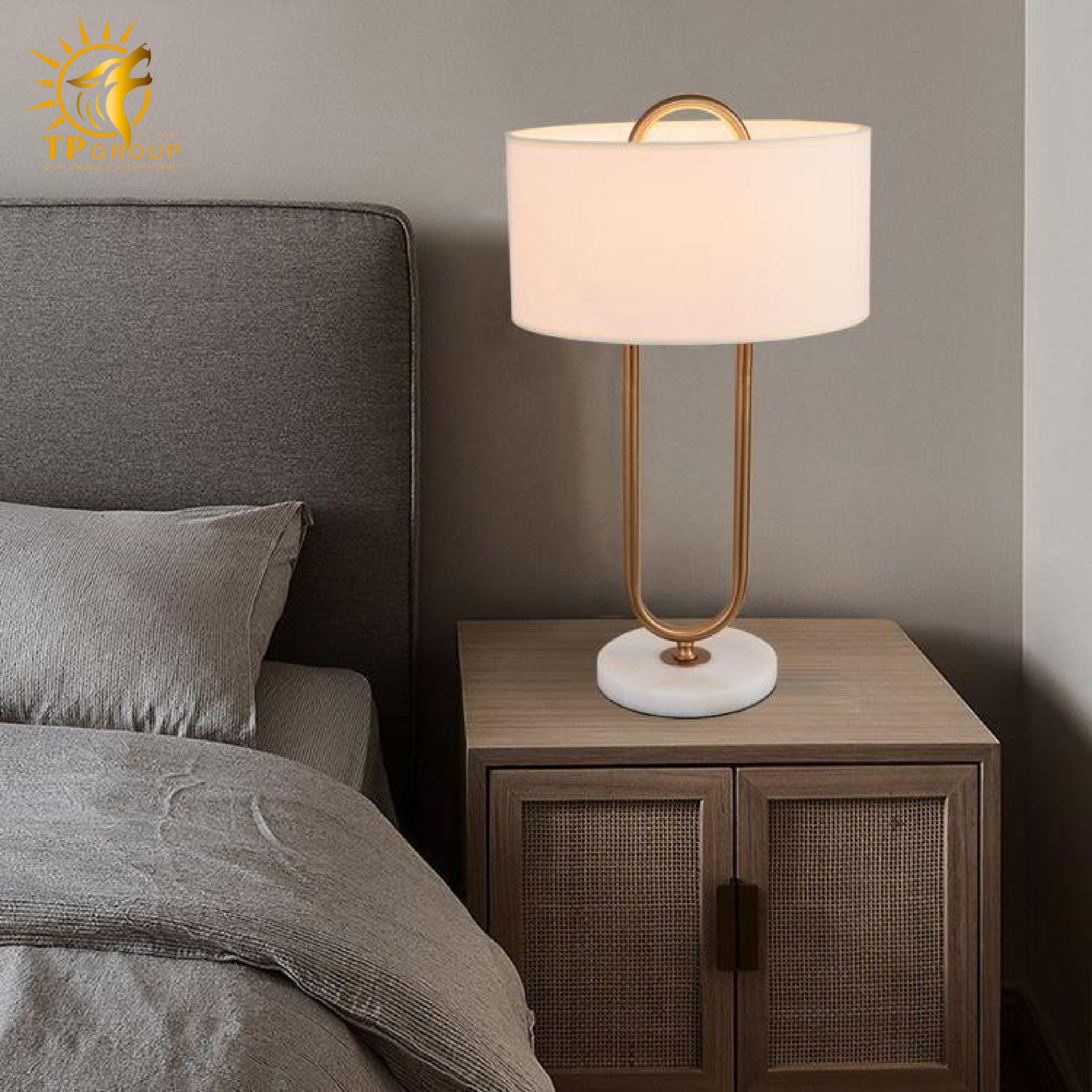 Đèn để bàn DB578 2 Đèn để bàn DB578