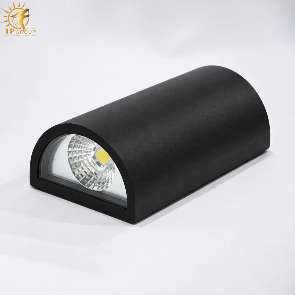 Đèn tường ngoài trời LED chống nước TPG-VNT662 9 11