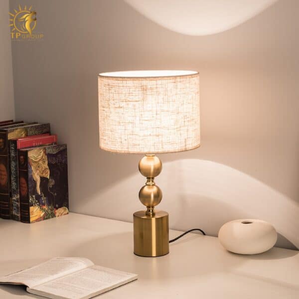 Đèn bàn cao cấp DB3062