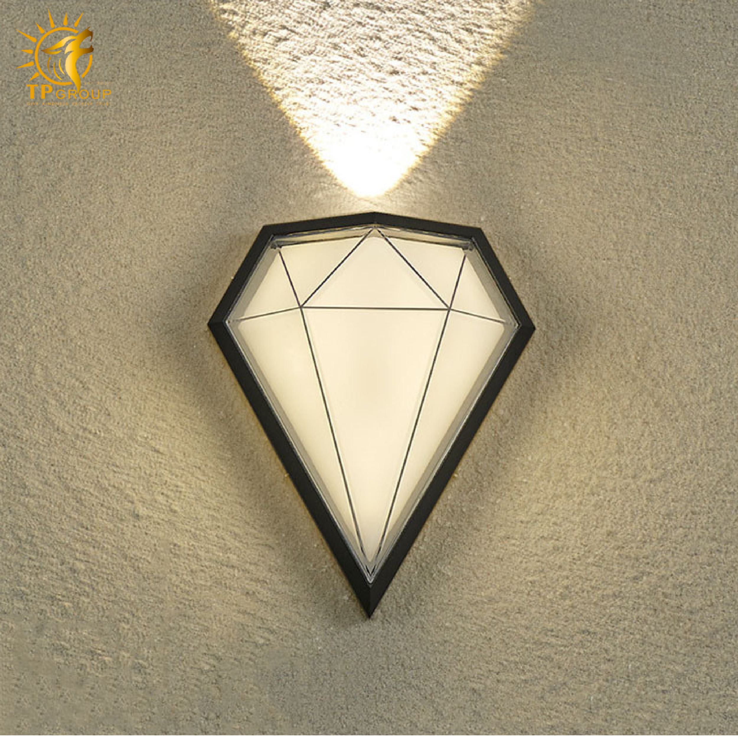 Đèn vách kiểu dáng kim cương CN345 4 Đèn vách kiểu dáng kim cương CN345
