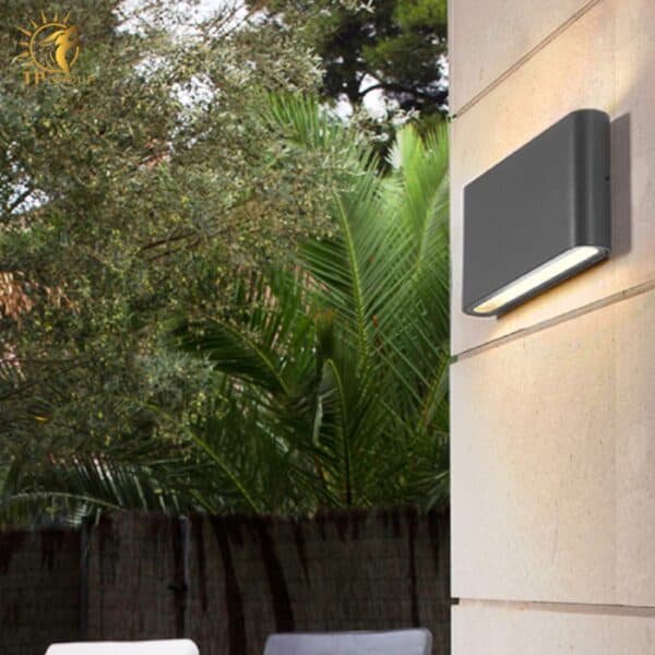 Đèn vách ngoài trời VNT051M